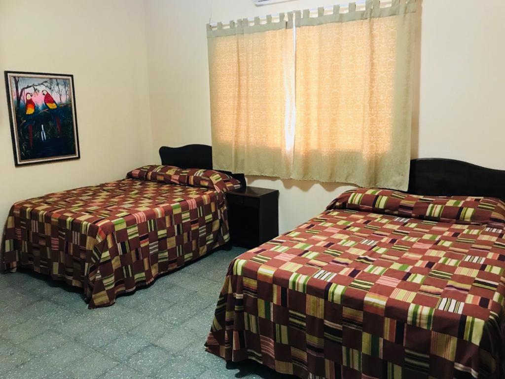 Hotel El Reformador Puerto Barrios Extérieur photo
