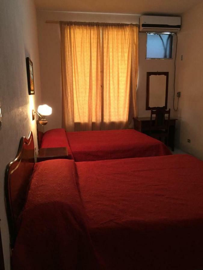 Hotel El Reformador Puerto Barrios Extérieur photo